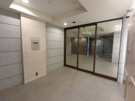 【エントランス】
