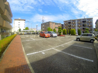 【駐車場】