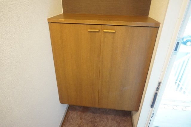 上益城郡益城町大字安永のアパートの玄関