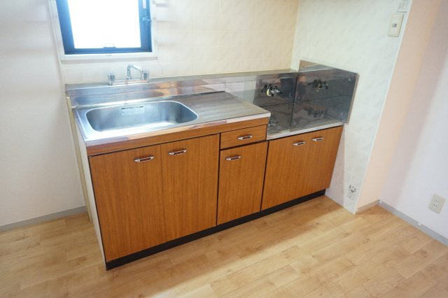 上益城郡益城町大字安永のアパートのキッチン