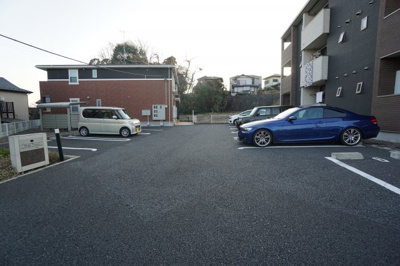 【駐車場】 | ハイグレイス３番館