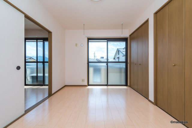 メゾンパーク東和田の居間・リビング