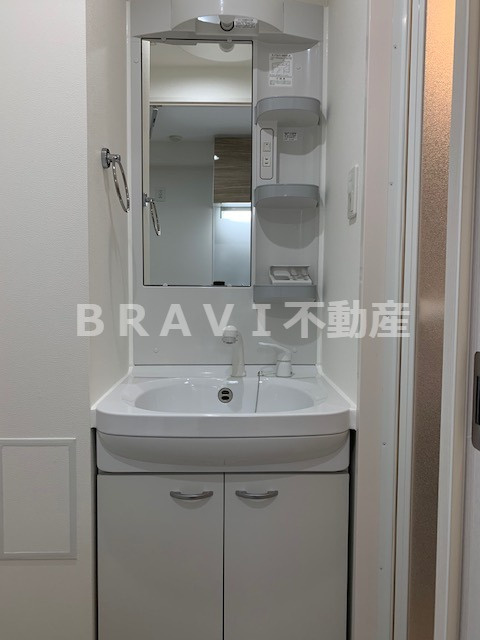 フォレ長堀通南　BRAVI不動産の独立洗面台|【フォレ長堀通南】独立洗面台あり、毎朝おしゃれに忙しい女性の方におすすめです