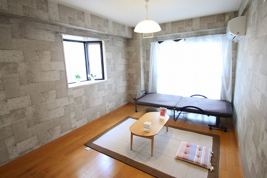 パームスクエアの居間・リビング