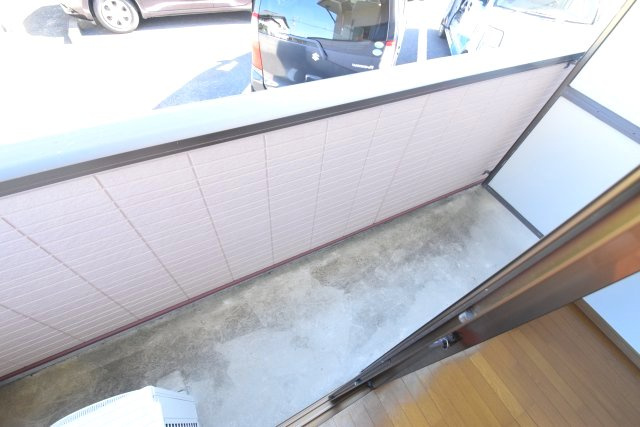 【バルコニー】 | バルコニーからの眺めを楽しみながら食事をしませんか