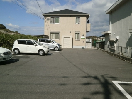 グリーンハイツ兼田の駐車場