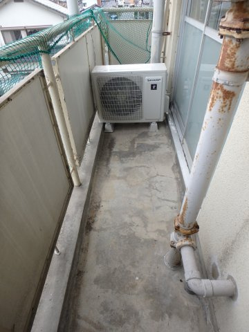 ビレッジハウス当成東2号棟のバルコニー|イメージ写真（反転あり）