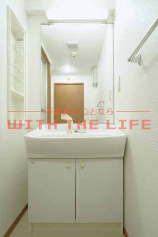 クレスト大善寺【10,000円キャッシュバック対象物件】の独立洗面台|独立洗面化粧台が付いています