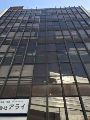 第８高畠ビルの外観