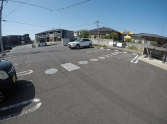 【駐車場】
