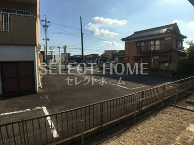 【エントランス】 | ヴィーブルハウス | 清潔なエントランスです