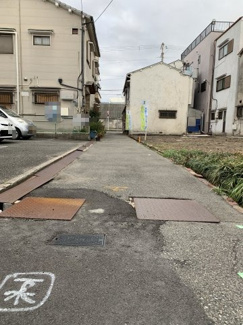 【前面道路含む現地写真】