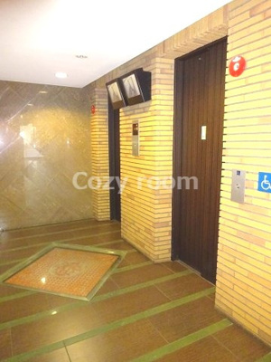 【その他共用部分】 | アスール江坂 | エレベーターホールです