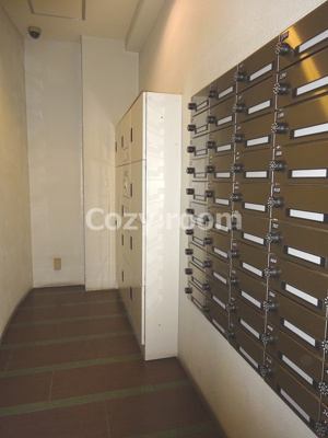 【その他共用部分】 | アスール江坂 | メールボックス及び宅配ボックスです