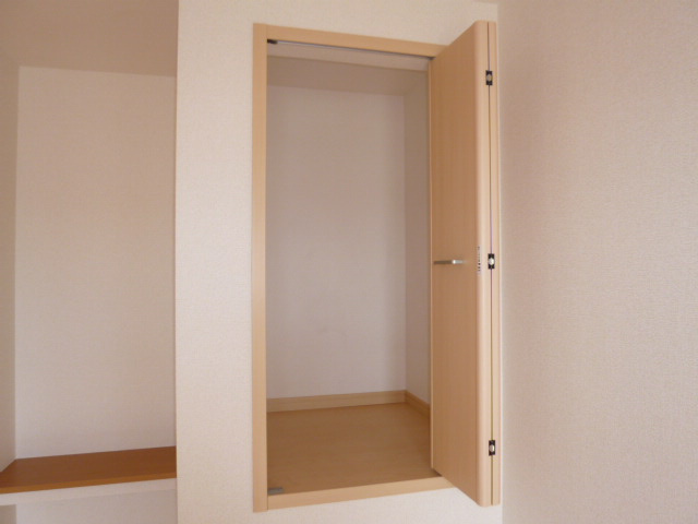 エ　サンクチュエールの収納