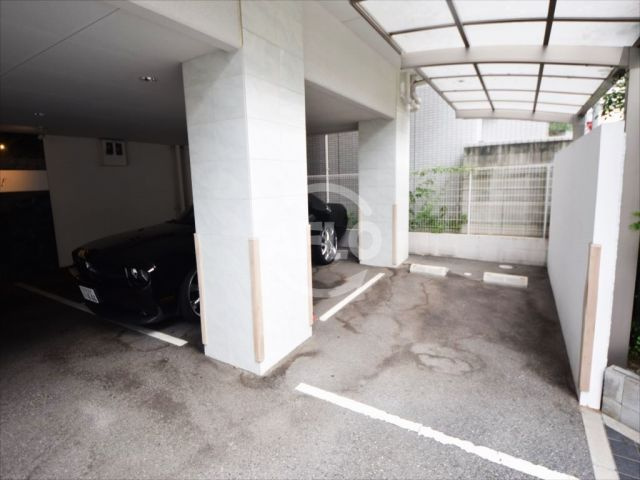 エルミタージュ難波南Ⅰの駐車場|エルミタージュ難波南Ⅰ駐車場