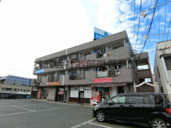 北原ビルの外観|おしゃれな外観です