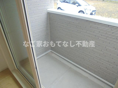 【バルコニー】 | セント・レジーナ | モデルルーム
セント・レジーナ　セントレジーナ　お問合せはなご家おもてなし不動産へ。