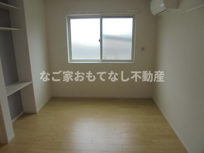 【寝室】 | セント・レジーナ | セント・レジーナ　セントレジーナ　お問合せはなご家おもてなし不動産へ。