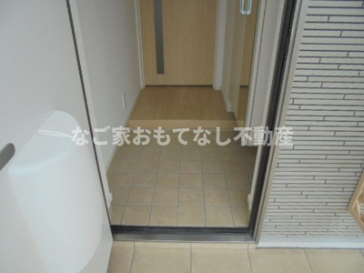 【玄関】 | セント・レジーナ | セント・レジーナ　セントレジーナ　お問合せはなご家おもてなし不動産へ。