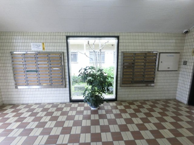 【その他共用部分】 | コスモ港南台 | 集合ポストです。
郵便物はこちらからお取りください。
