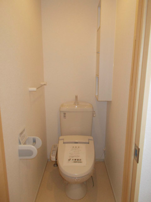 【トイレ】 | クレール聖徳B | 落ち着いた色調のトイレです