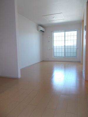 【寝室】 | クレール聖徳B