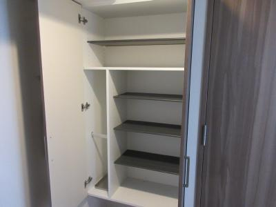 ファーストフィオーレ京都西京極（旧エグゼ京都西）の収納|下駄箱