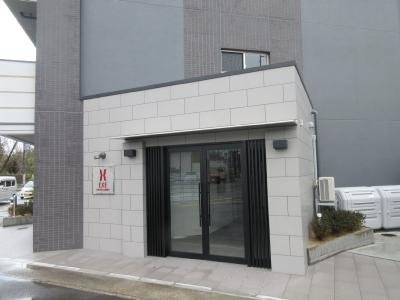 ファーストフィオーレ京都西京極（旧エグゼ京都西）のエントランス