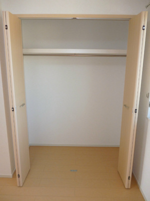 【収納】 | メゾンドシュシュリヴィエール | 洋室のクローゼットです（＾v＾）