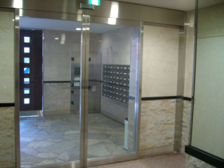 【エントランス】