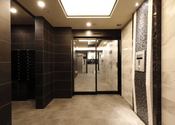 【エントランス】