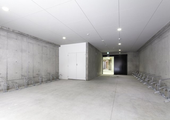 【エントランス】