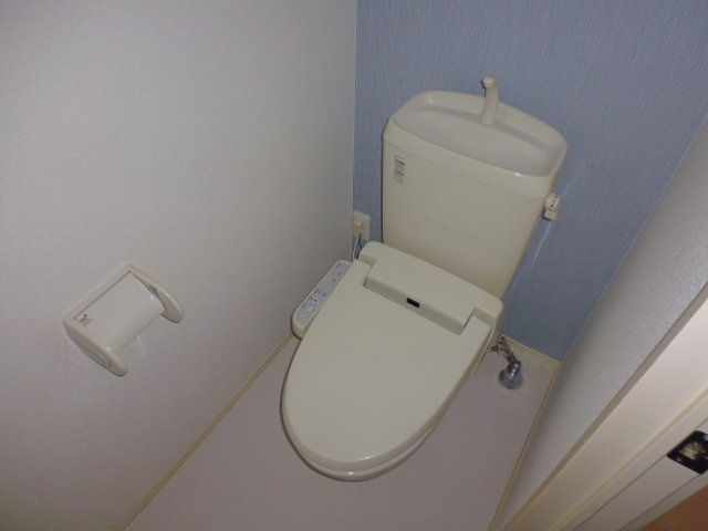 ディライトステージＢのトイレ|温水洗浄便座