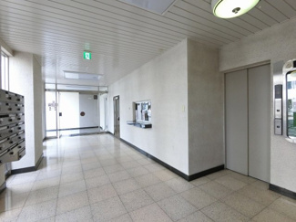 【その他共用部分】 | お買い物時やベビーカーの出し入れに便利なエレベーター付