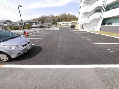 【駐車場】 | グランシャリオひよどり台