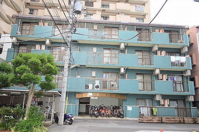 テスティコートの外観