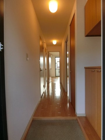 フォレスト　ハイツの玄関