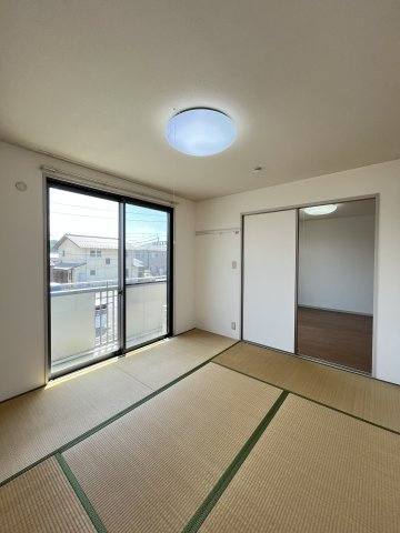 フォレスト　ハイツの和室