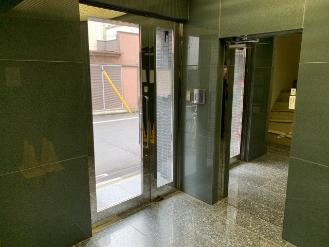 菊島ビル浅草橋のエントランス