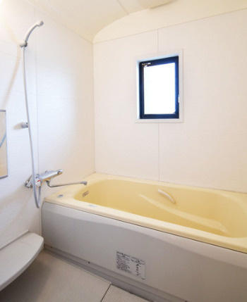 カンファート三潴の浴室|駐車場完備です