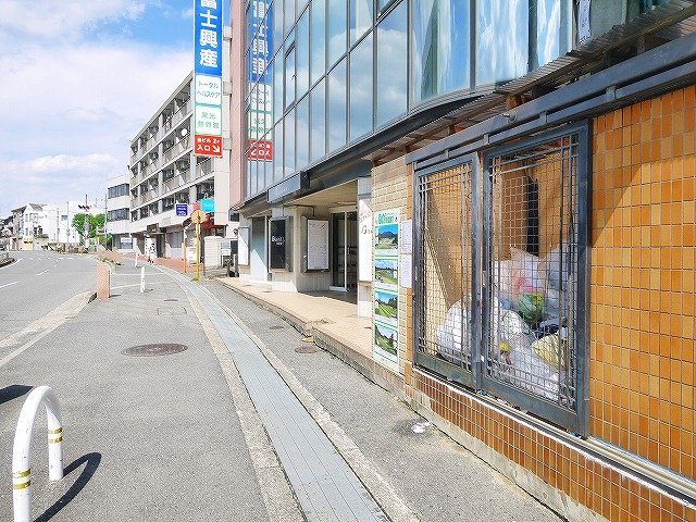 ふぁみーゆ東生駒の周辺