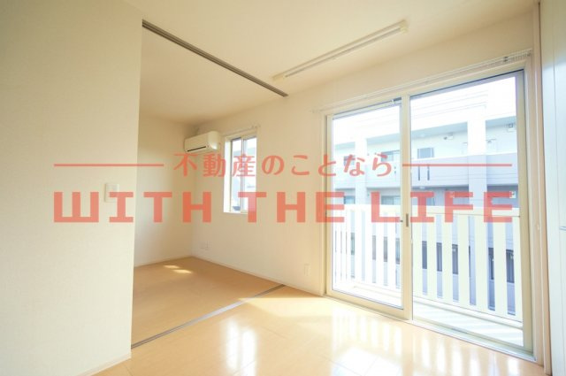 ファルコン久留米高校駅前【10，000円キャッシュバック対象物件】の洋室|明るい洋室です