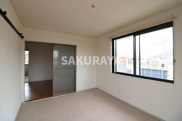 プルミエールの洋室