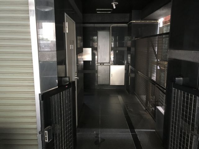 茅場町ＳＤビルのエントランス