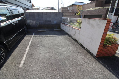 【駐車場】 | ラフィーネ曽根１