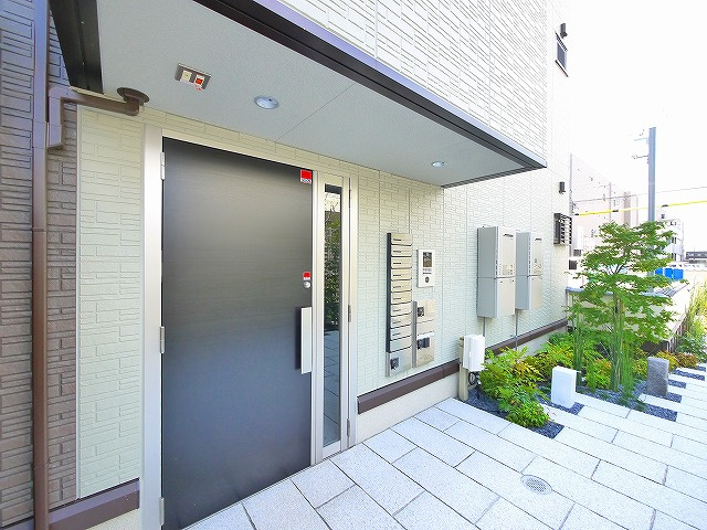 Bizet中筋のエントランス|建物の内部です