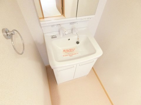 ソルジェンテ金剛の独立洗面台