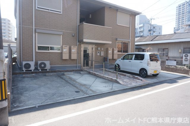 熊本市中央区大江４丁目のアパートの駐車場