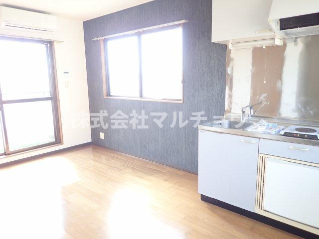CASA CARINA 8の居間・リビング|居間です